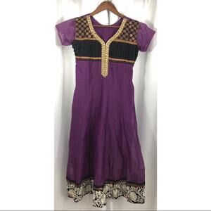 50% OFF Kurta Purple Long Peplum Floral Embroidery Trim Beaded Short Sleeve